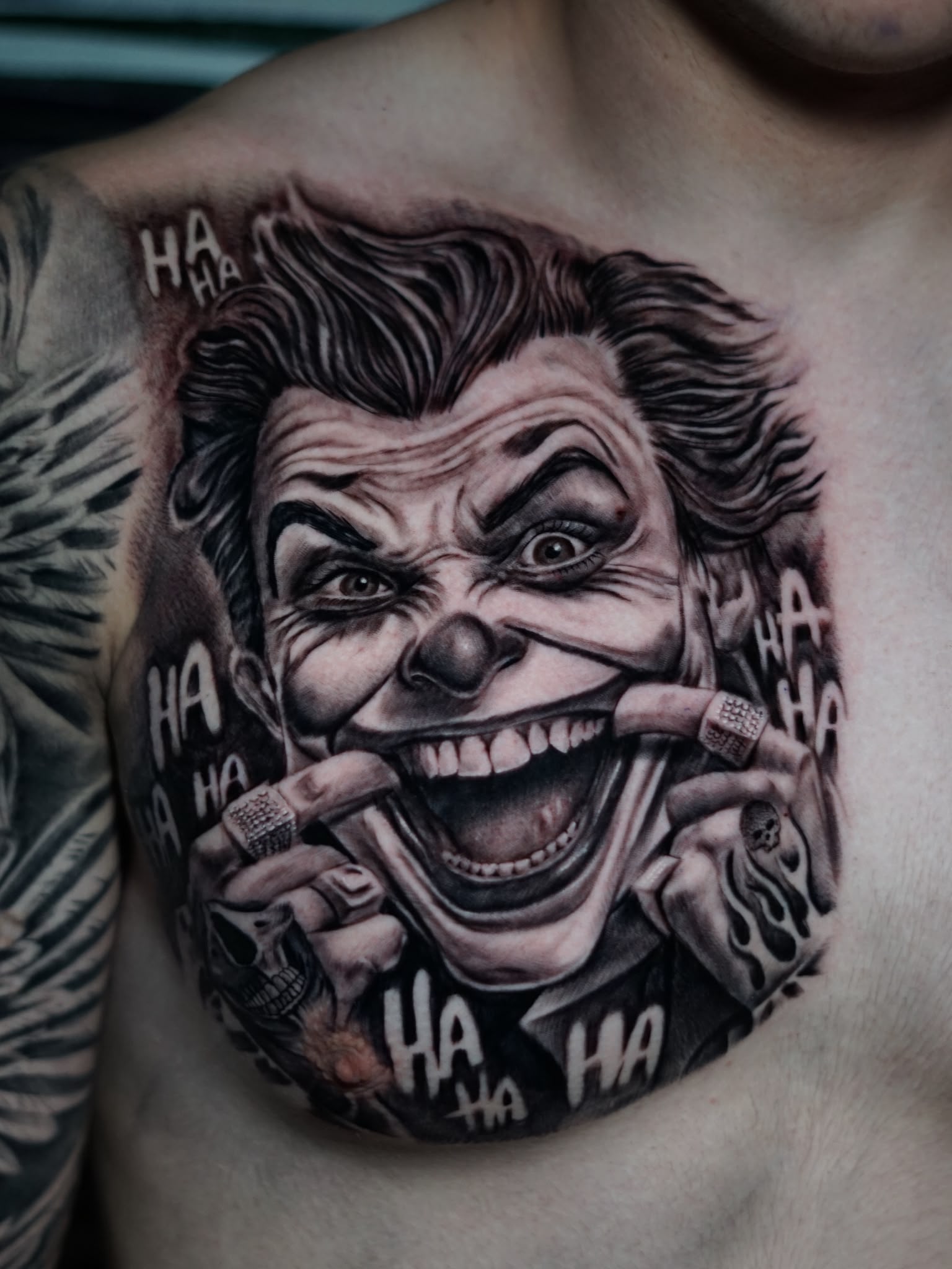 F&aacute;bio Manjua - Black & Grey / Joker Portrait